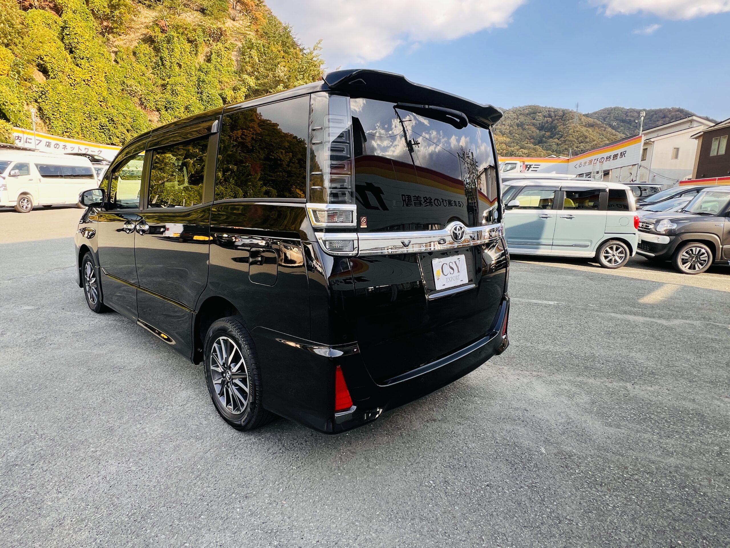 2019 TOYOTA VOXY 4WD