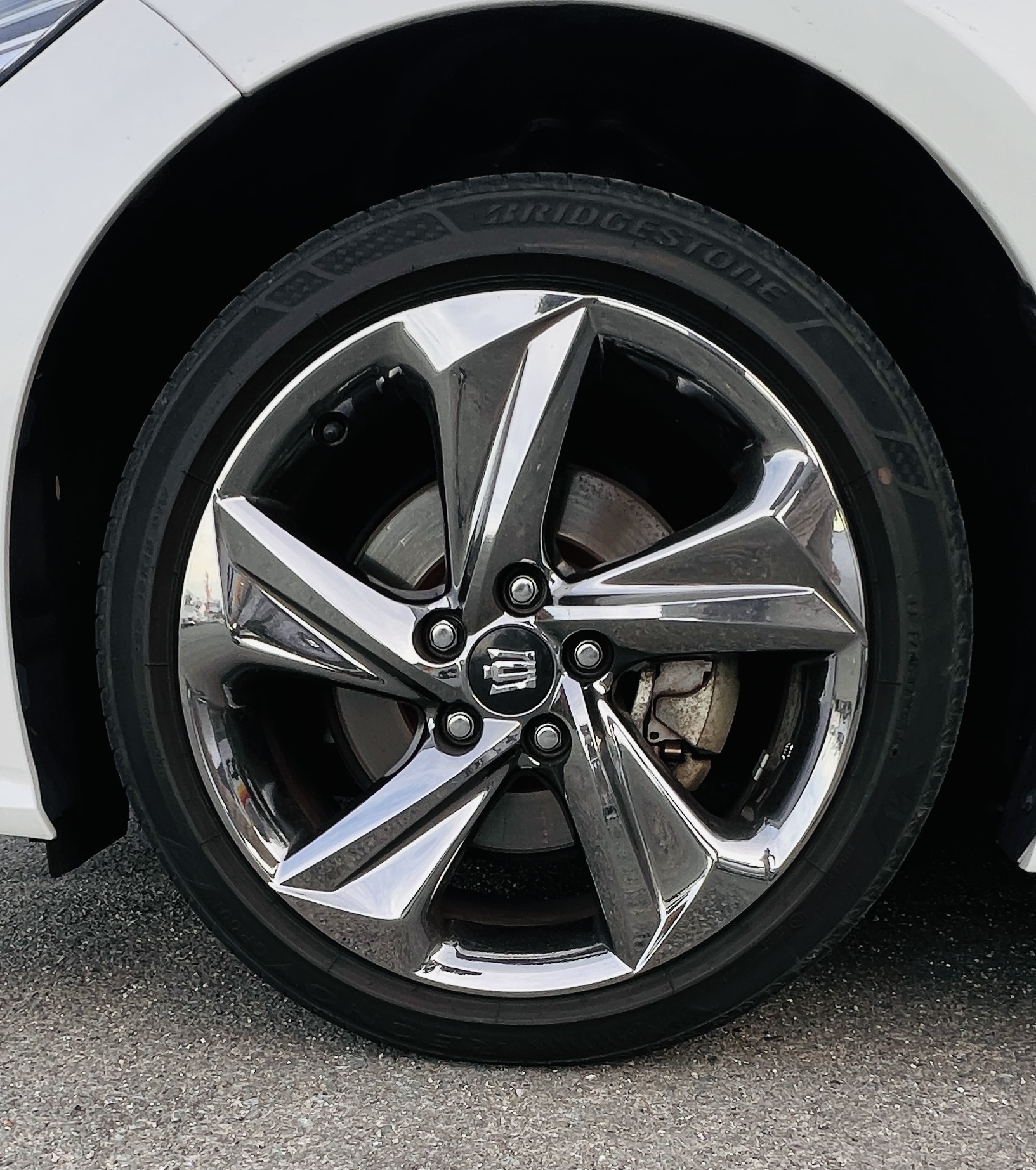 2019 TOYOTA CROWN HV RS FOUR