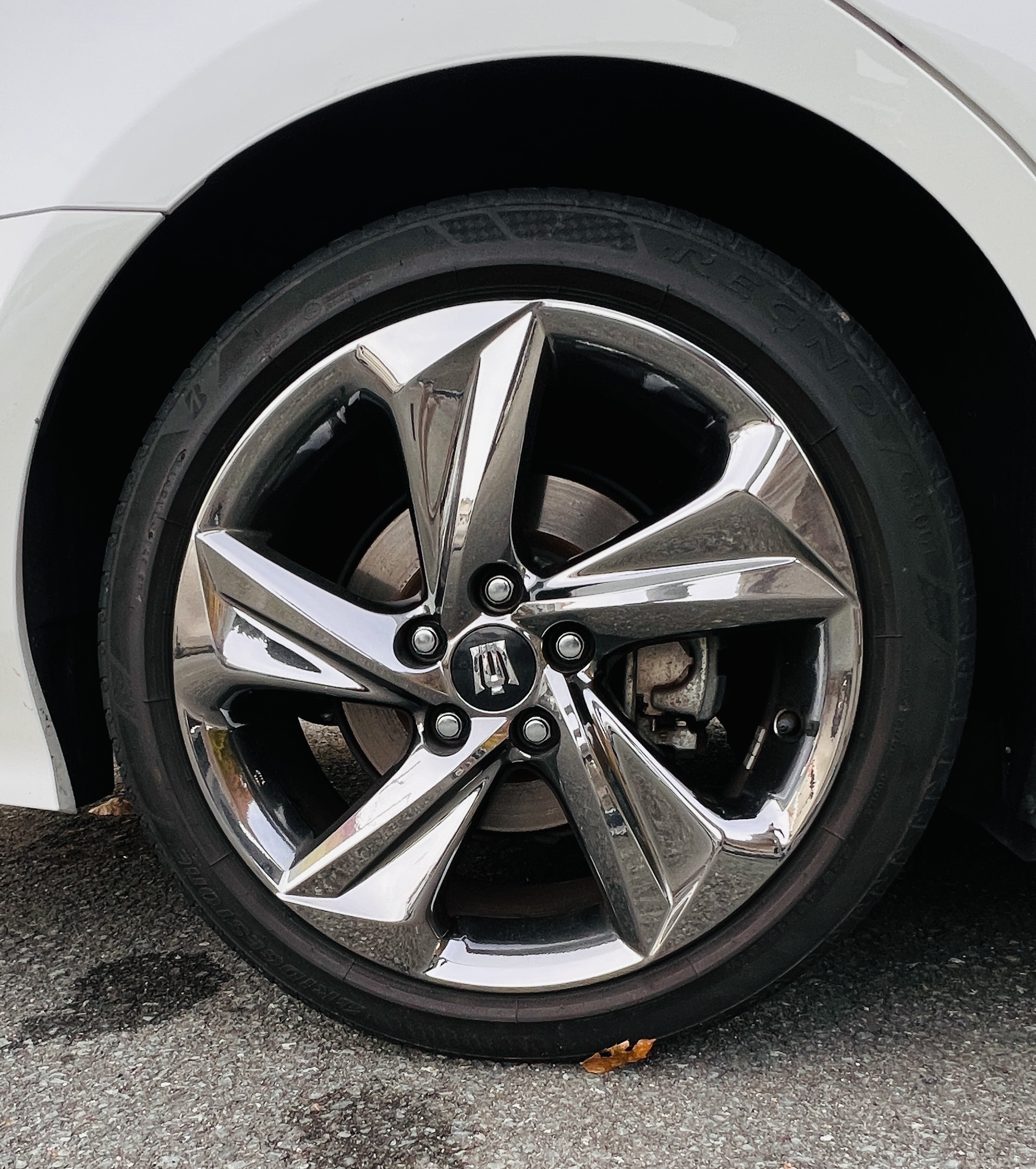 2019 TOYOTA CROWN HV RS FOUR