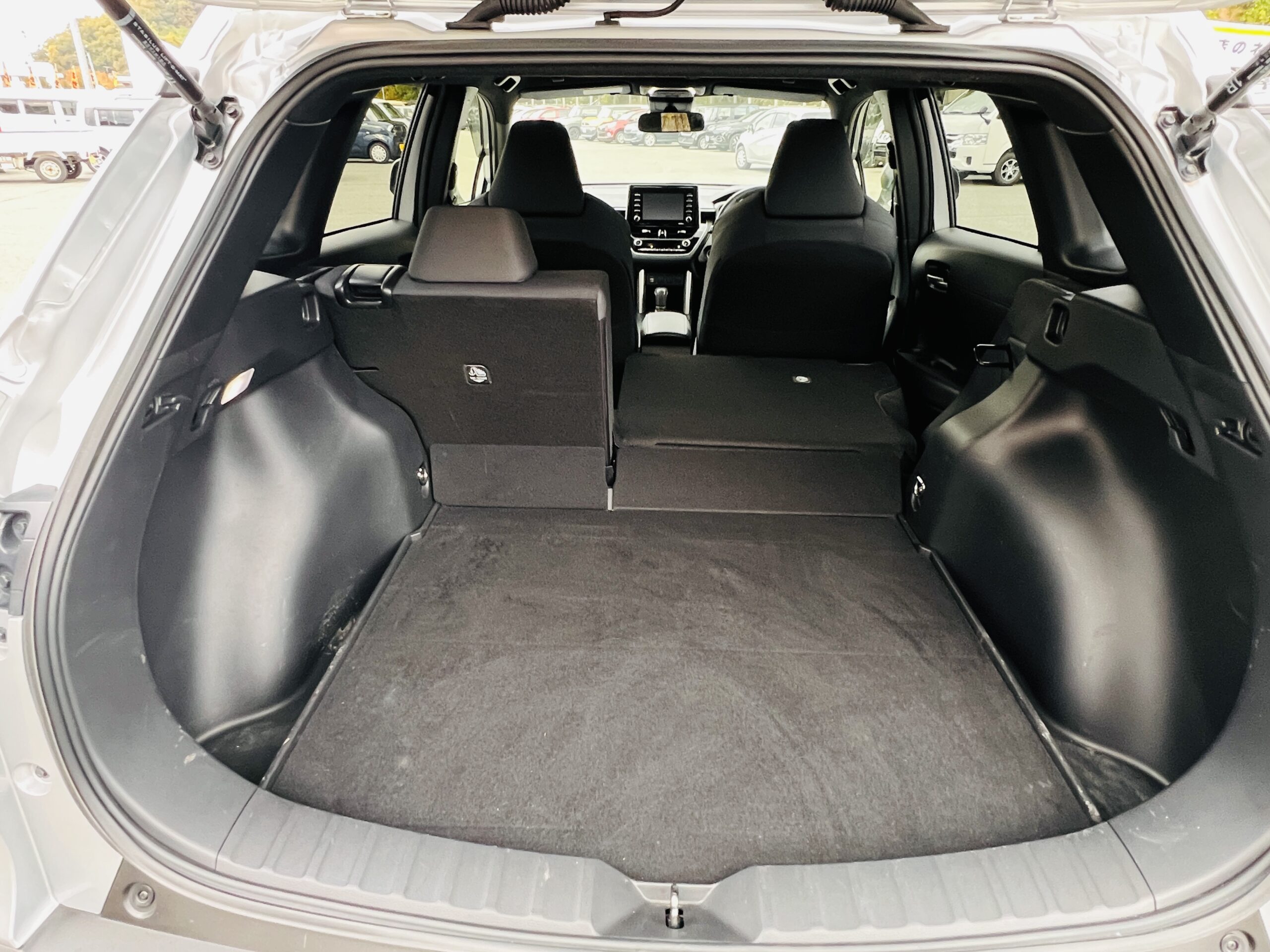 Toyota Corolla Cross 4WD Hybrid