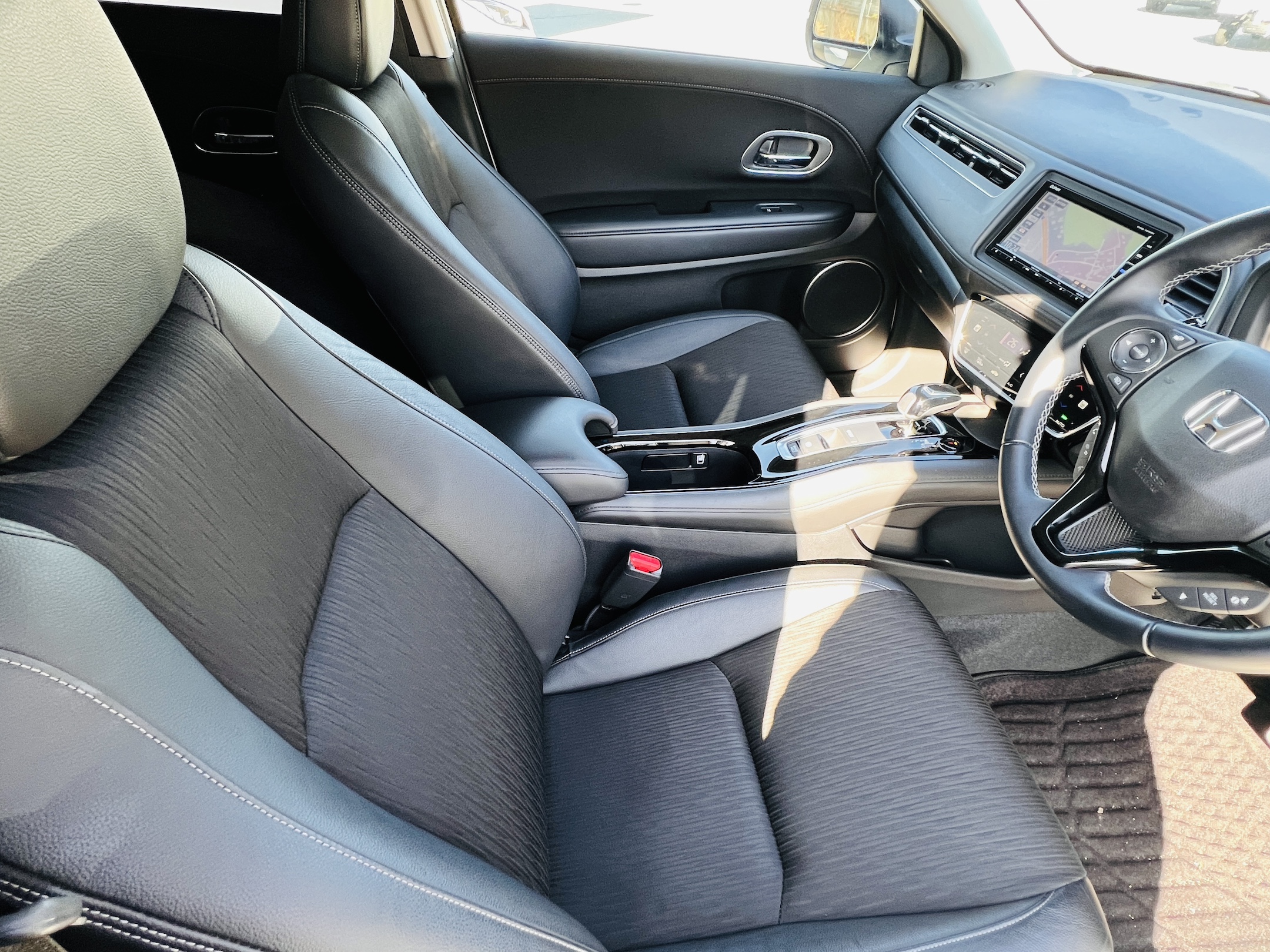 2019 HONDA VEZEL HYBRID Z