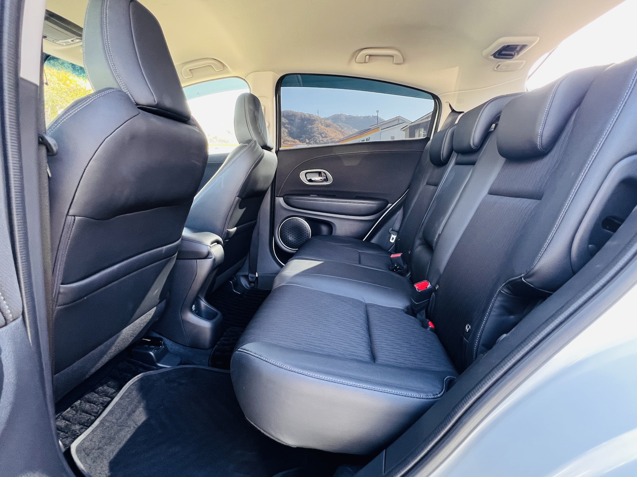 2019 HONDA VEZEL HYBRID Z