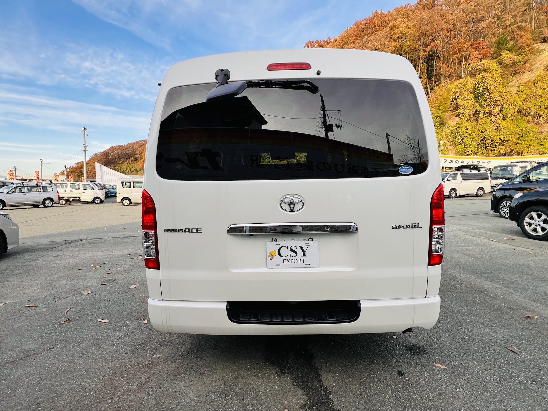 TOYOTA REGIUS ACE – SuperGL