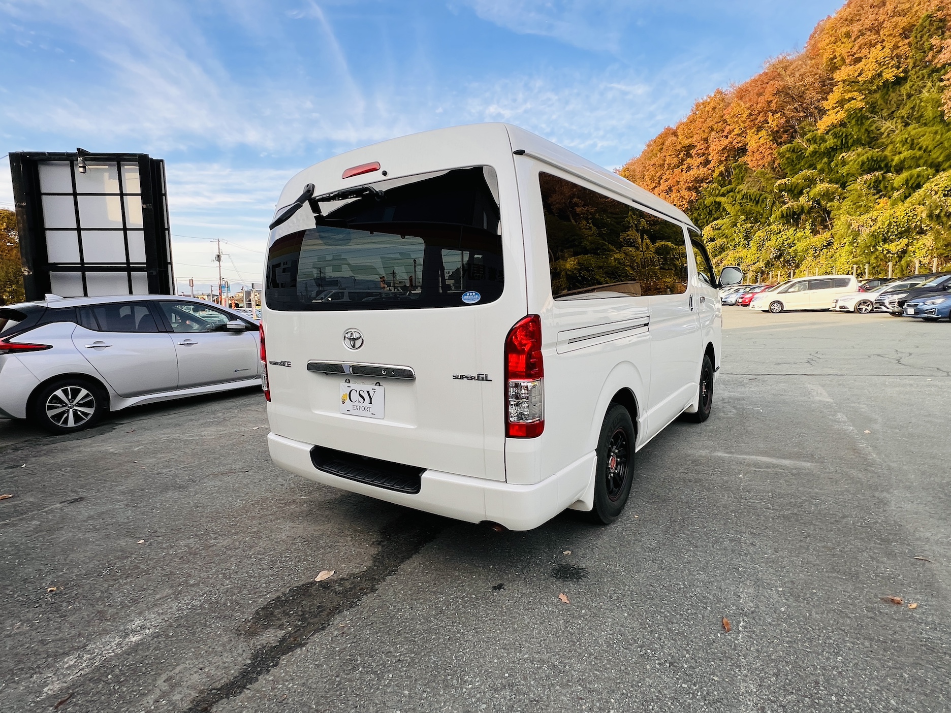 TOYOTA REGIUS ACE – SuperGL