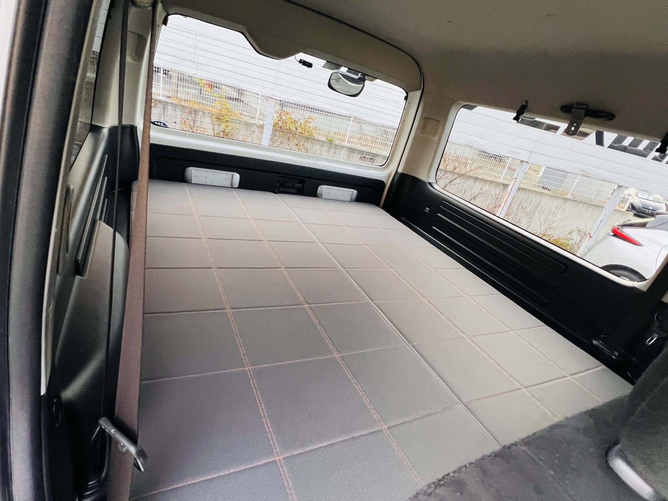 TOYOTA REGIUS ACE – SuperGL