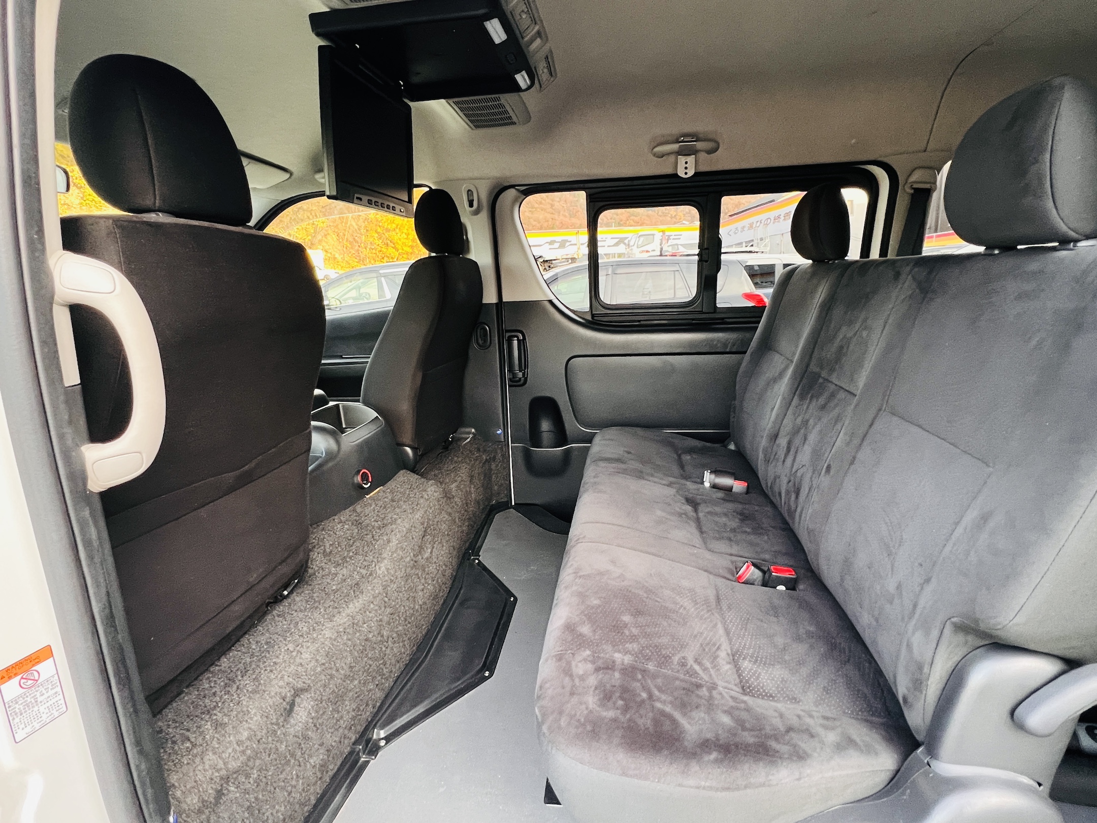 TOYOTA REGIUS ACE – SuperGL