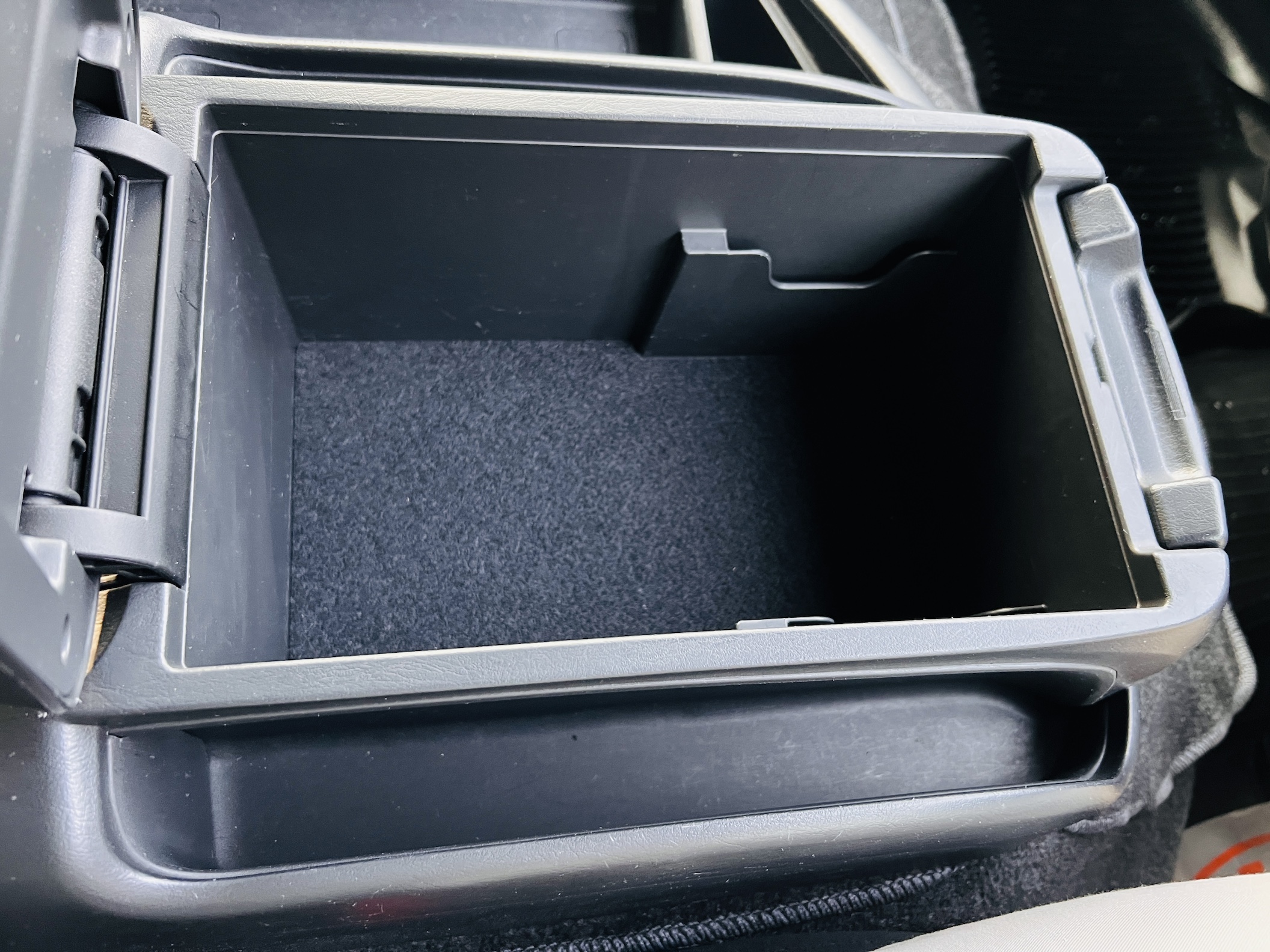 TOYOTA REGIUS ACE – SuperGL