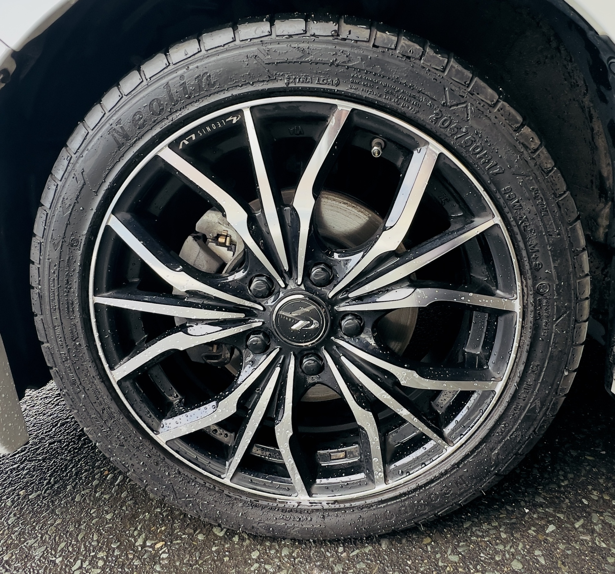 2019 TOYOTA ESQUIRE GI PREMIUM PACKAGE 4WD