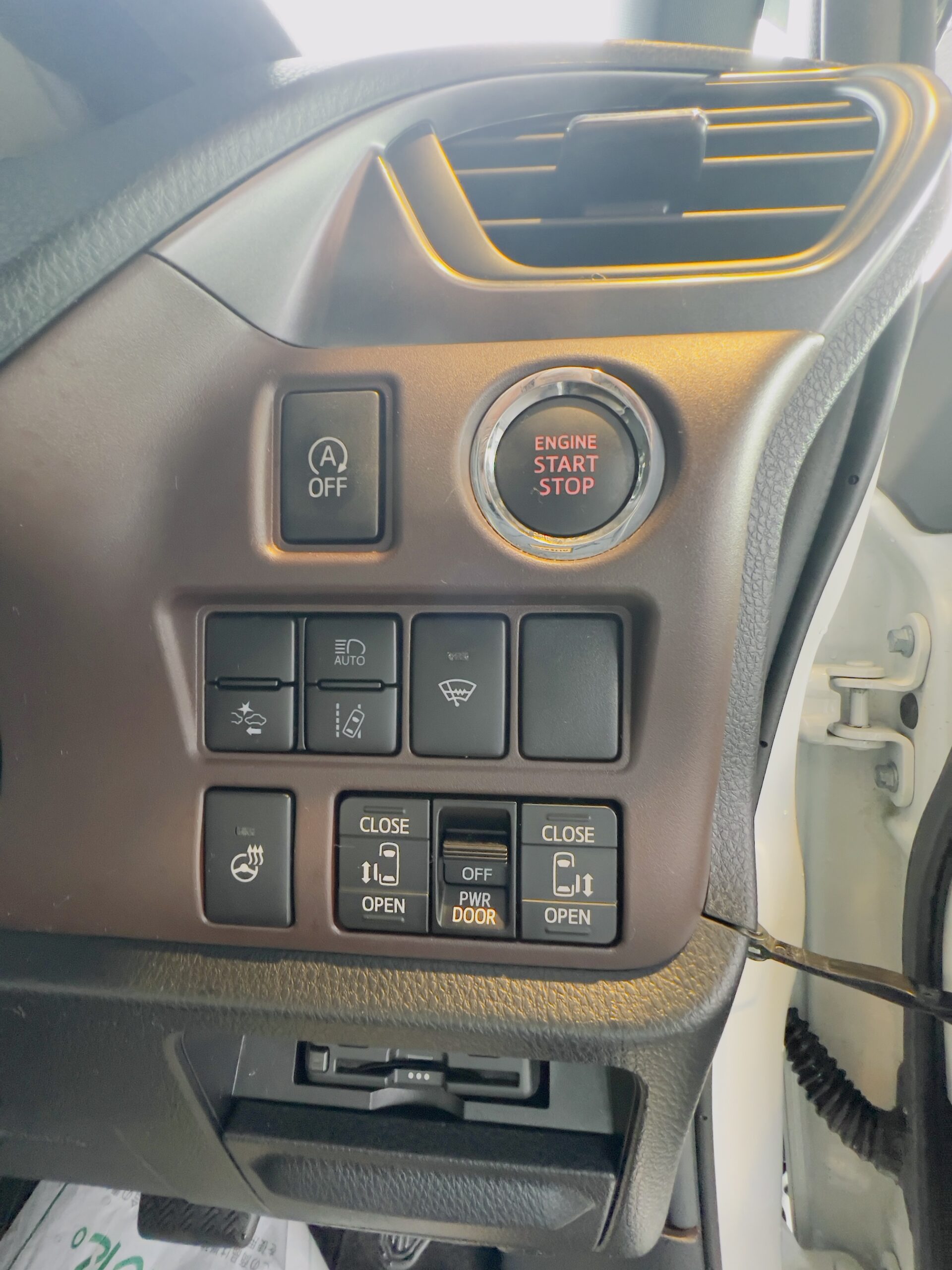 2019 TOYOTA ESQUIRE GI PREMIUM PACKAGE 4WD