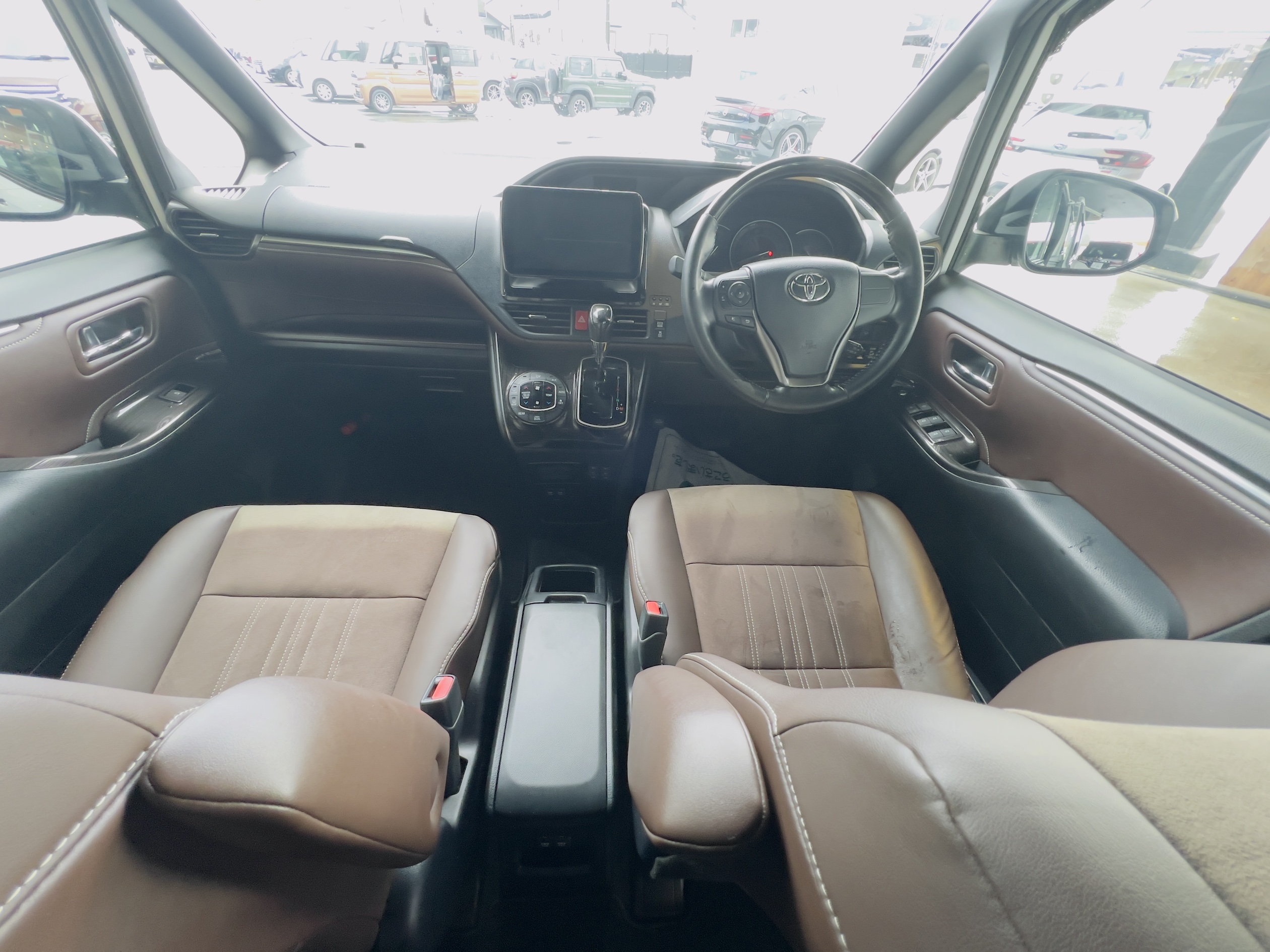 2019 TOYOTA ESQUIRE GI PREMIUM PACKAGE 4WD