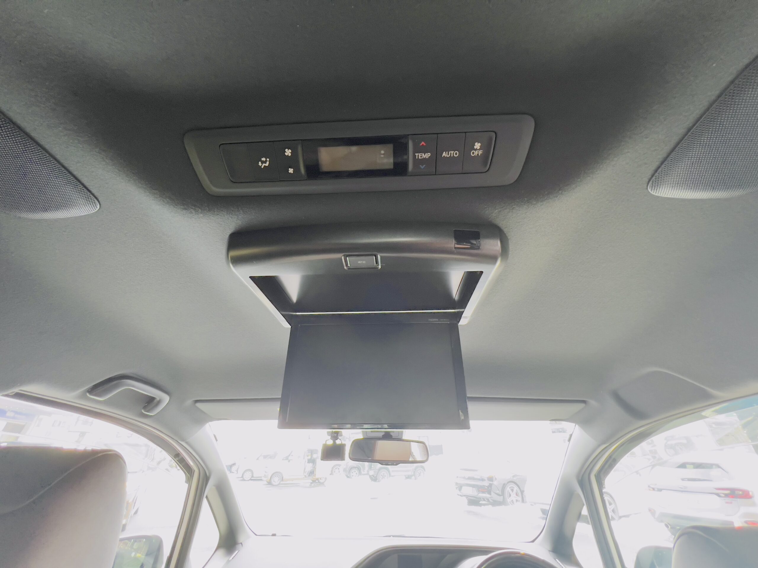 2019 TOYOTA ESQUIRE GI PREMIUM PACKAGE 4WD