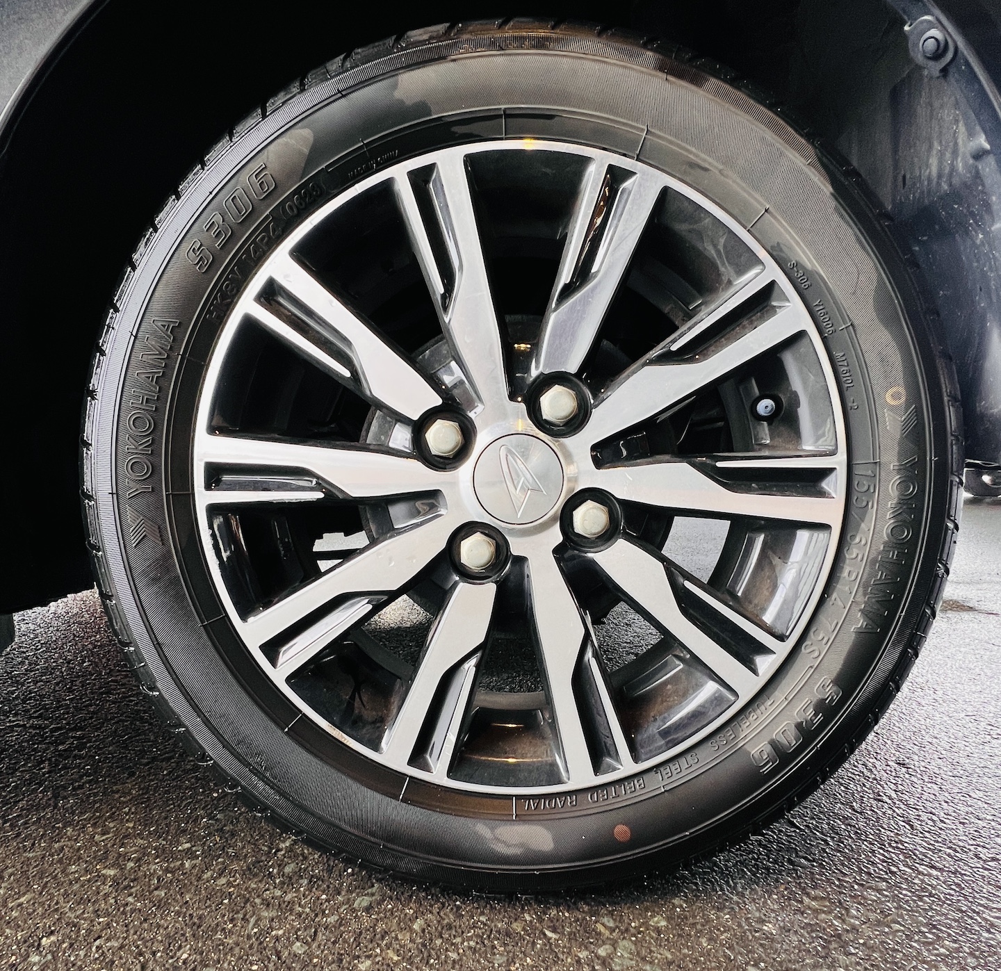 2017 DAIHATSU MOVE CUSTOM X LIMITED SA III