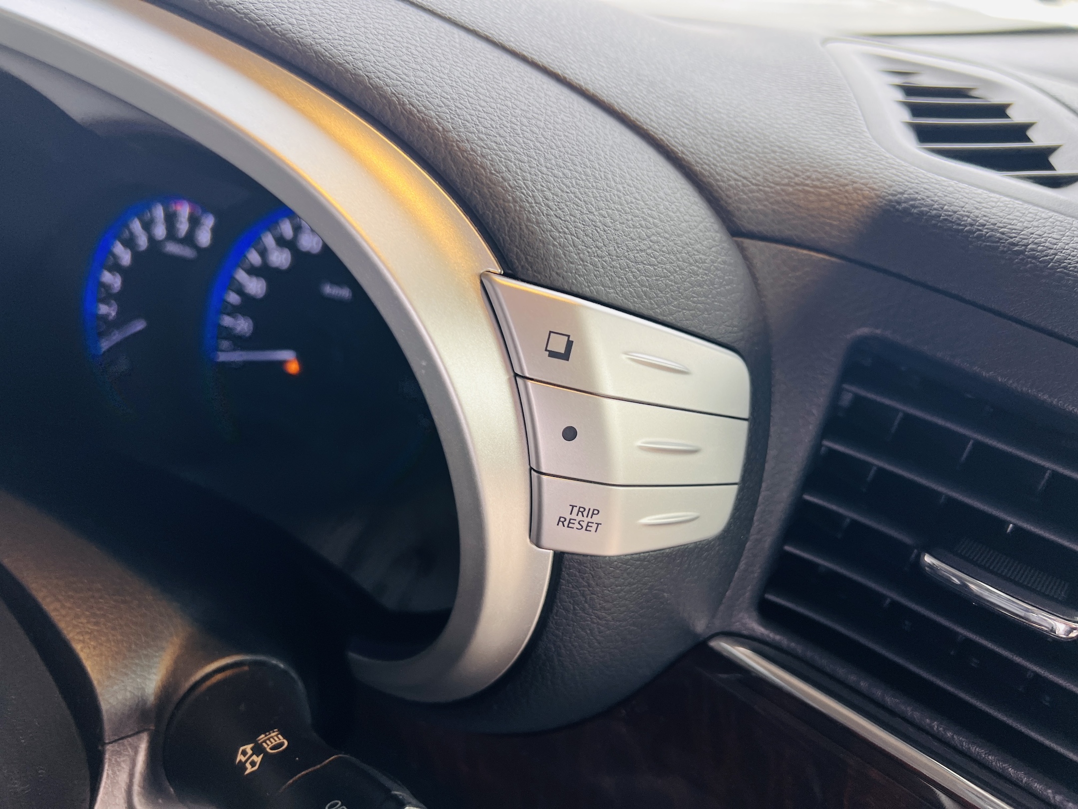 2011 NISSAN ELGRAND 350 HIGHWAY STAR PREMIUM