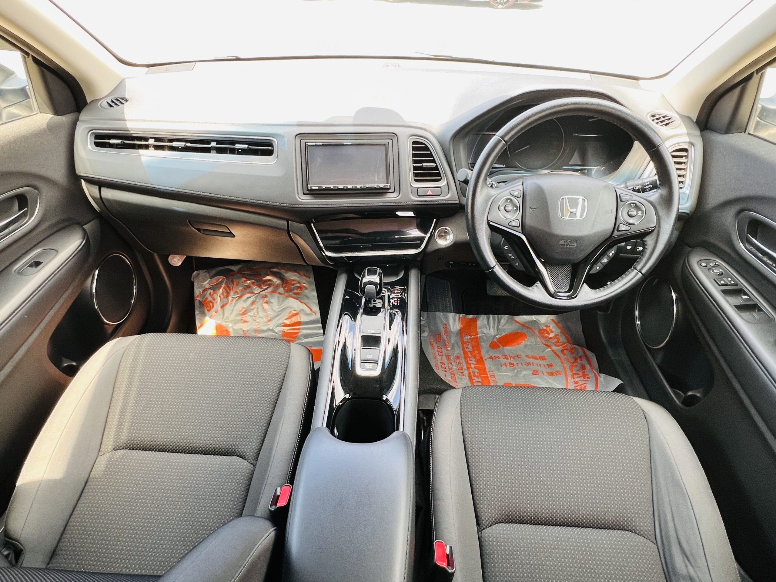 2019 HONDA VEZEL  – HYBRID X 4WD