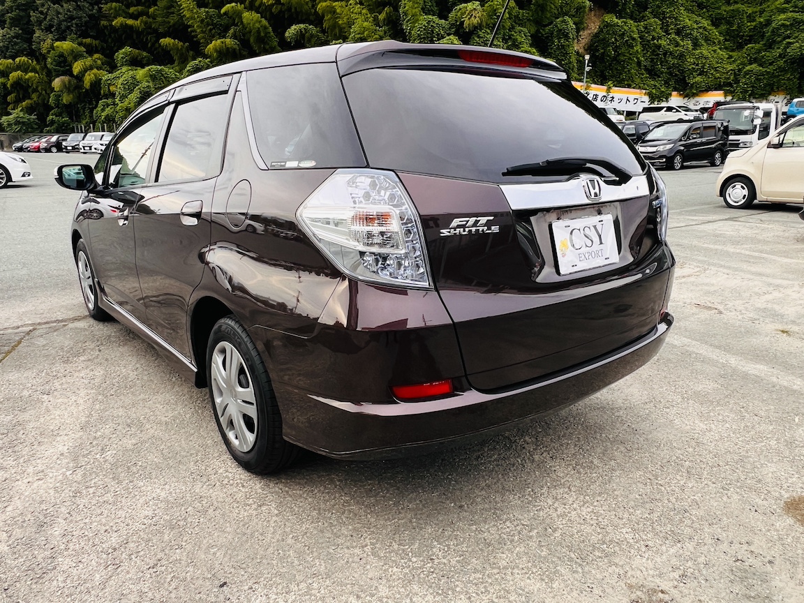 2011 HONDA FIT SHUTTLE