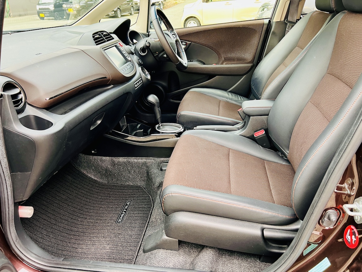 2011 HONDA FIT SHUTTLE