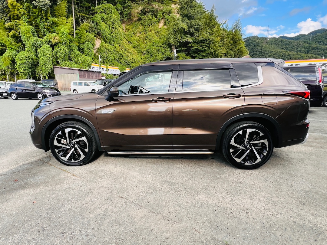 2023 MITSUBISHI OUTLANDER