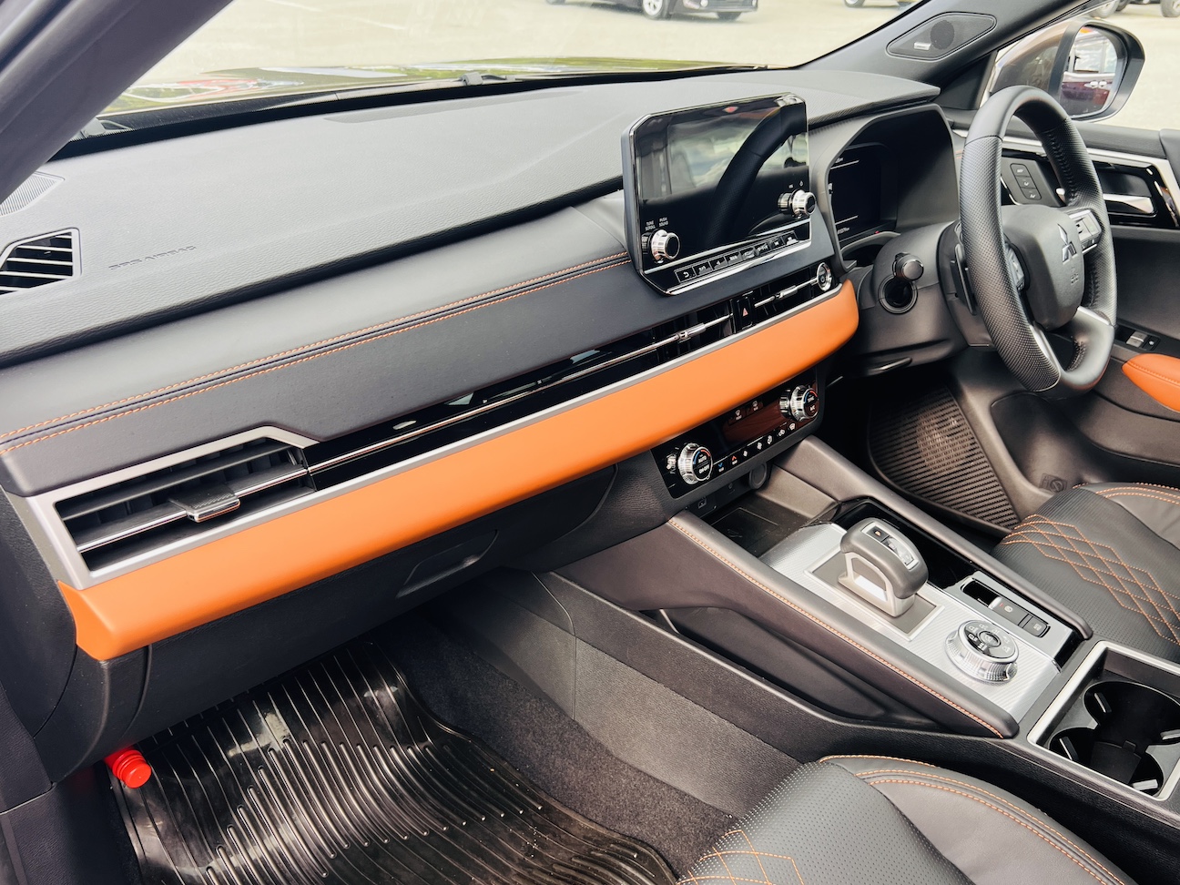 2023 MITSUBISHI OUTLANDER