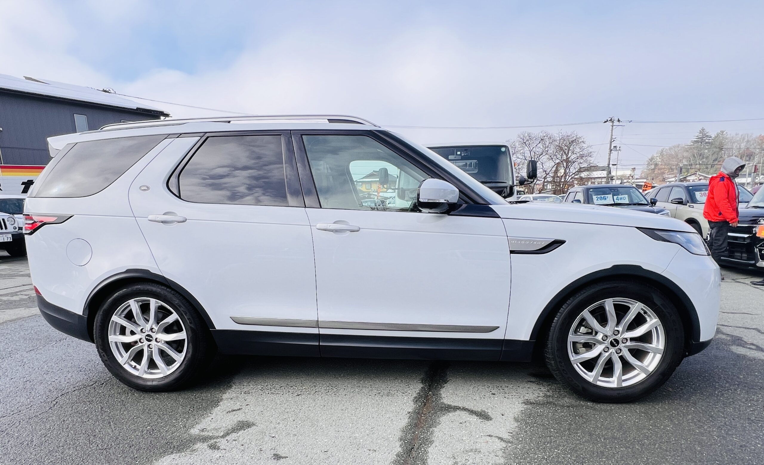 2019 LAND ROVER DISCOVERY