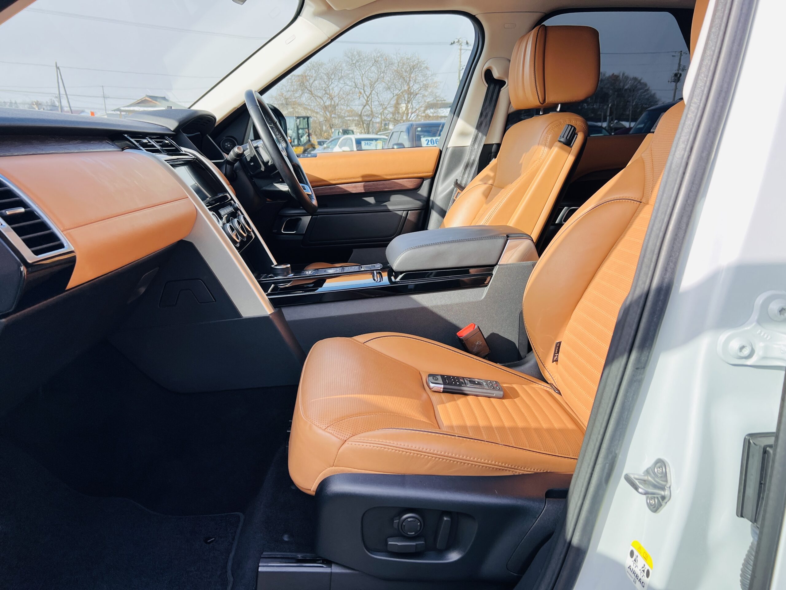 2019 LAND ROVER DISCOVERY