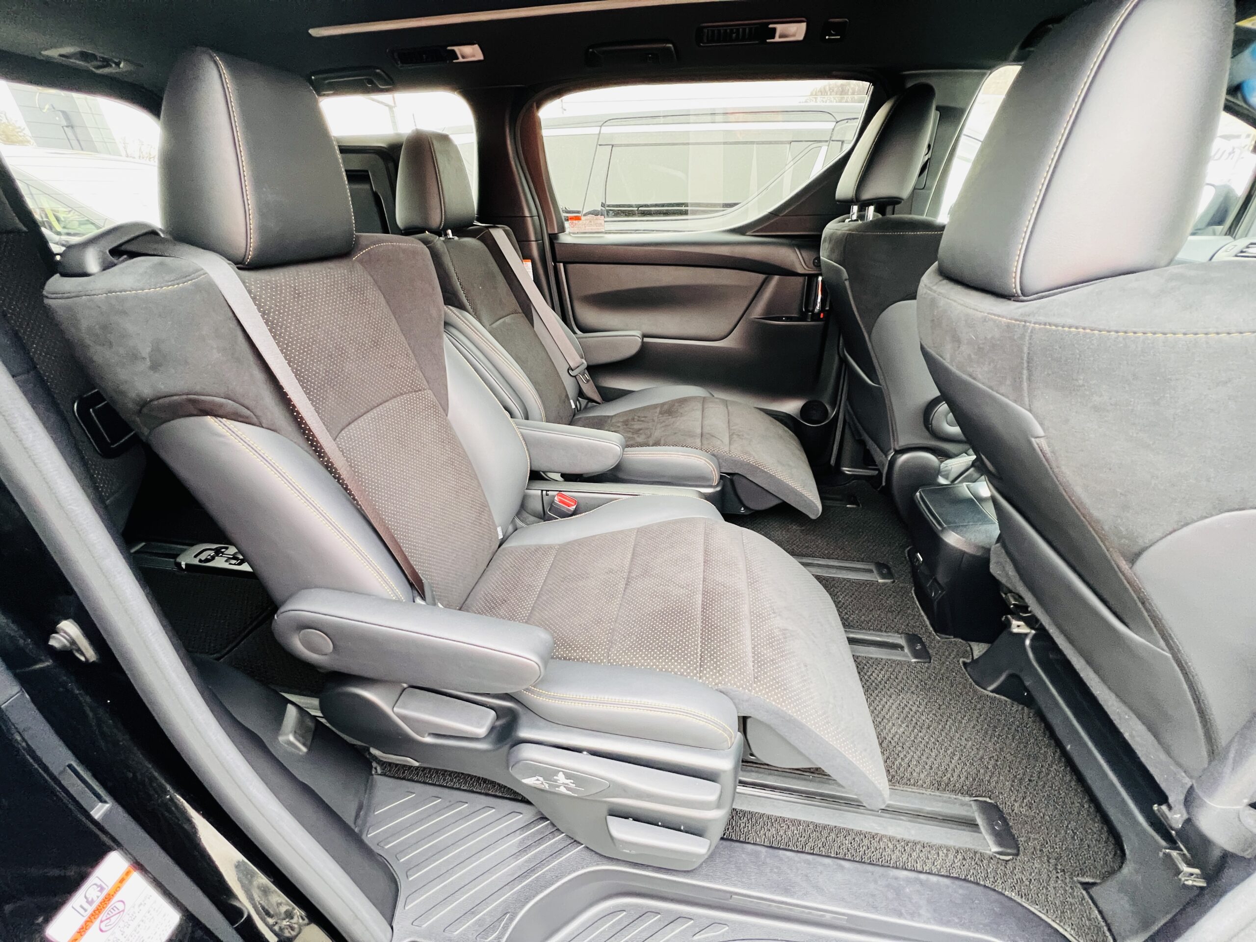 2022 TOYOTA VELLFIRE Z GOLDEN EYES III