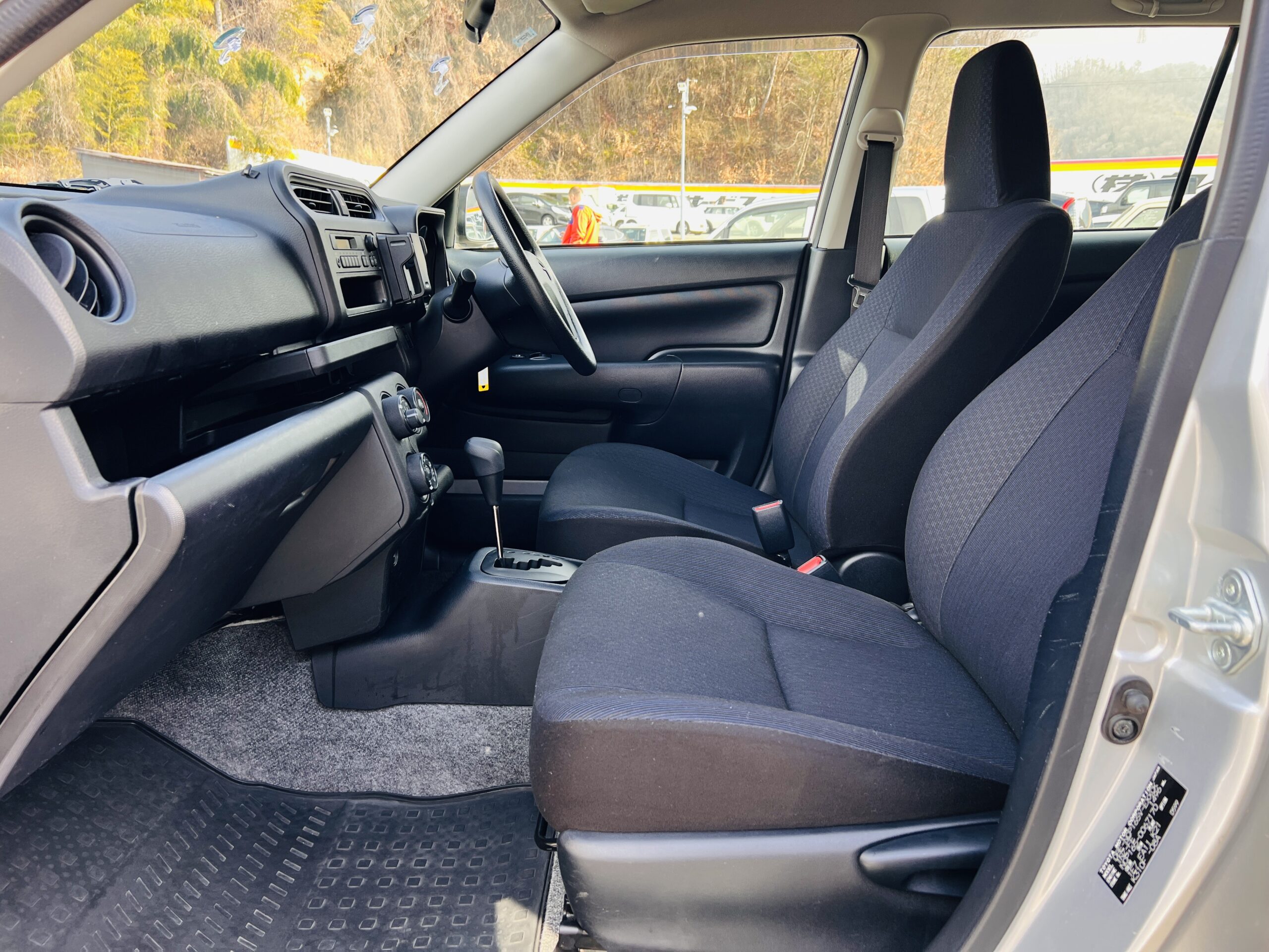 2019 TOYOTA PROBOX DX COMFORT 4WD