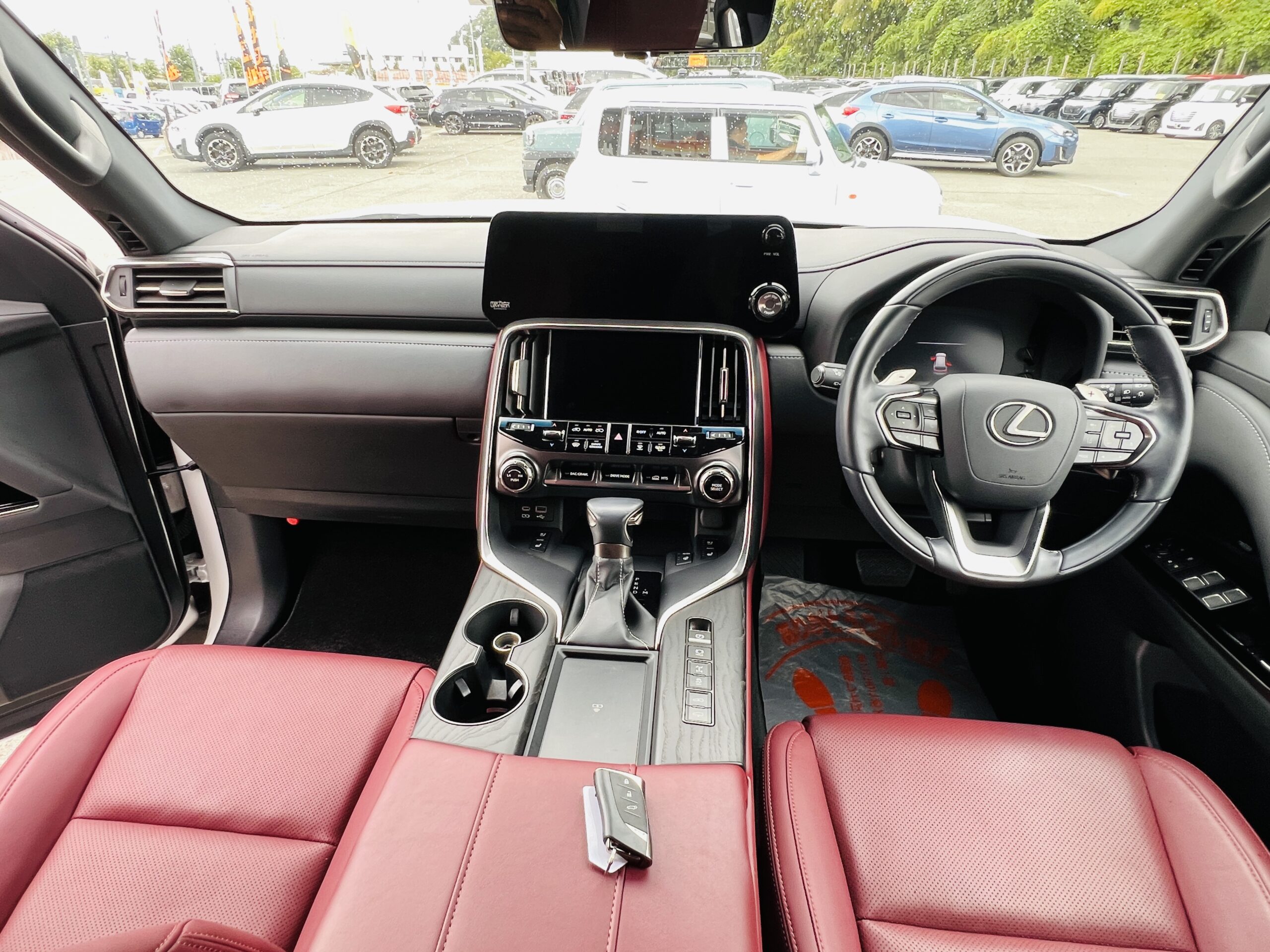 2022 LEXUS LX 600