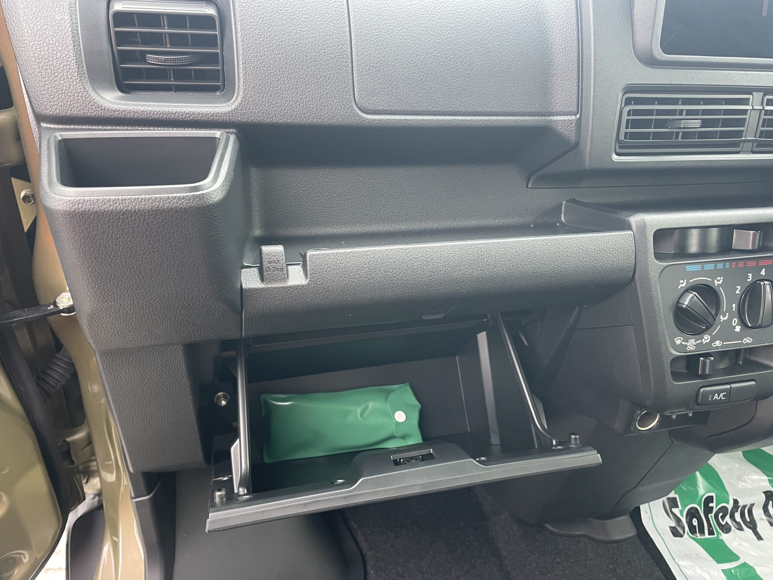 2024 DAIHATSU HIJET CARGO DECK VAN G 4WD