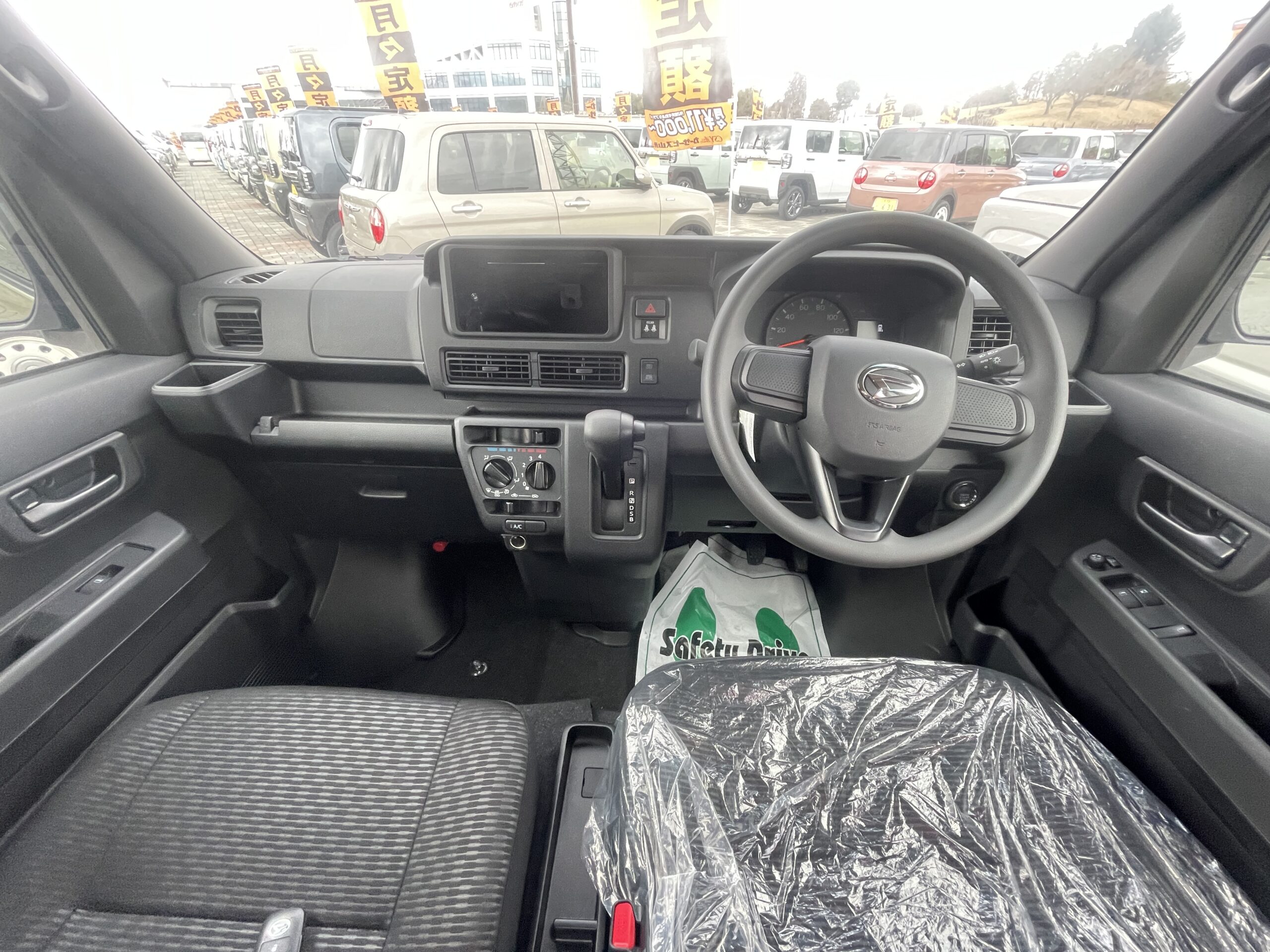 2024 DAIHATSU HIJET CARGO DECK VAN G 4WD