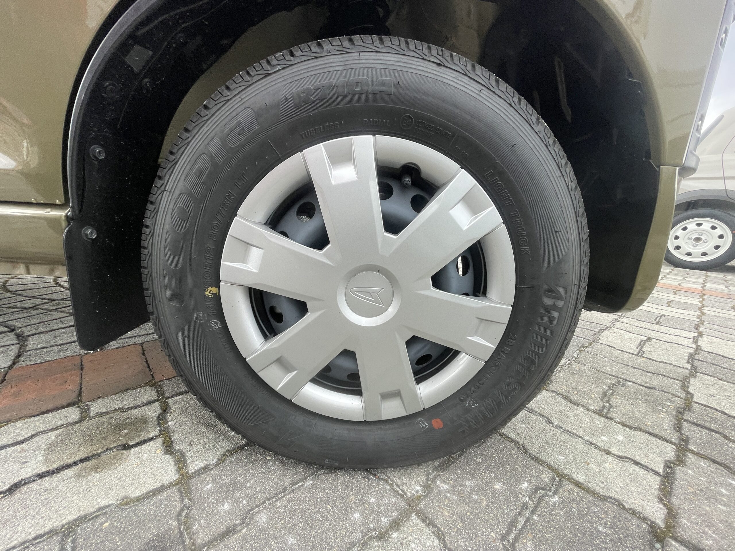 2024 DAIHATSU HIJET CARGO DECK VAN G 4WD