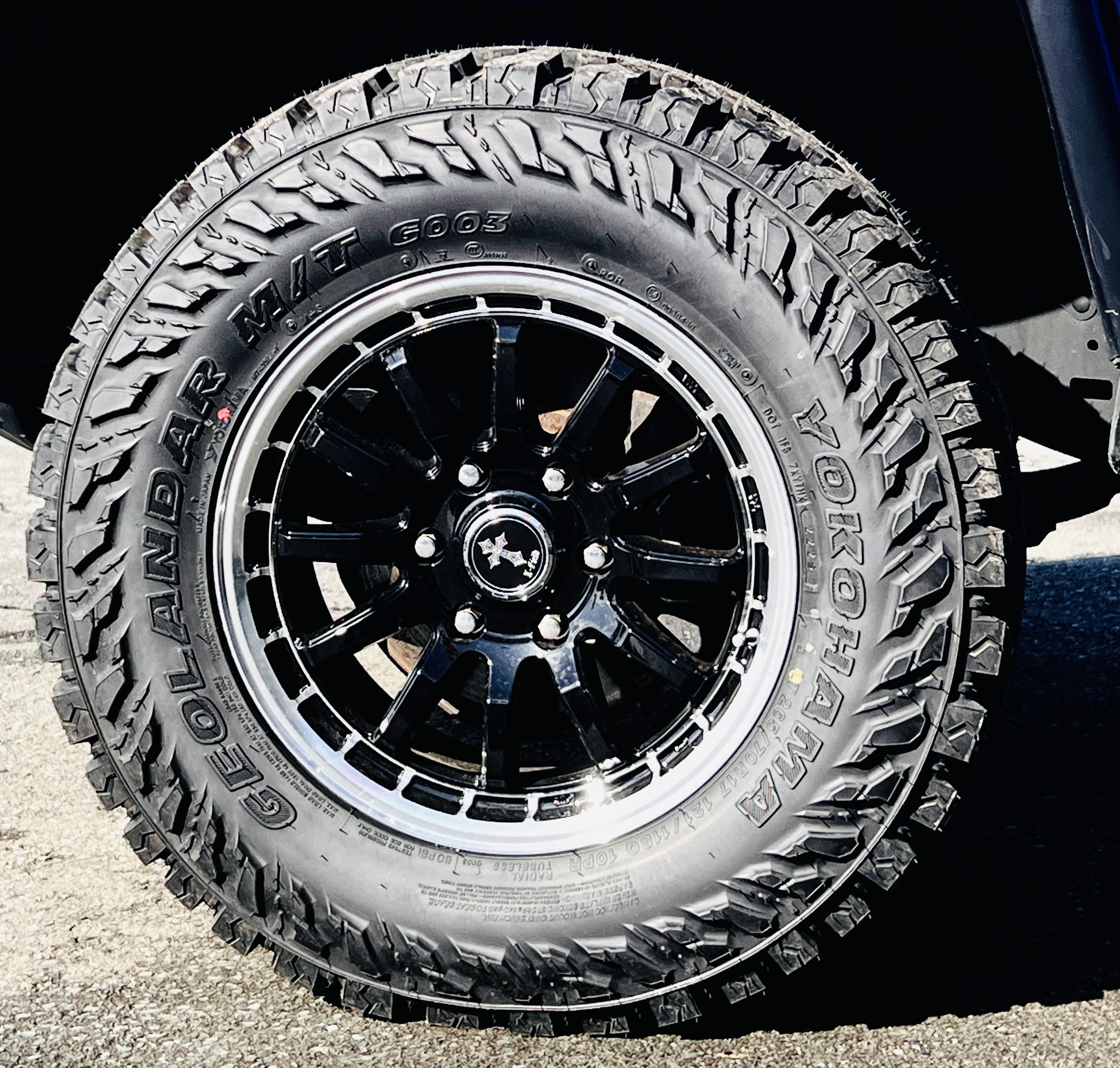 2011 TOYOTA FJ CRUISER COLOUR PACKAGE 4WD