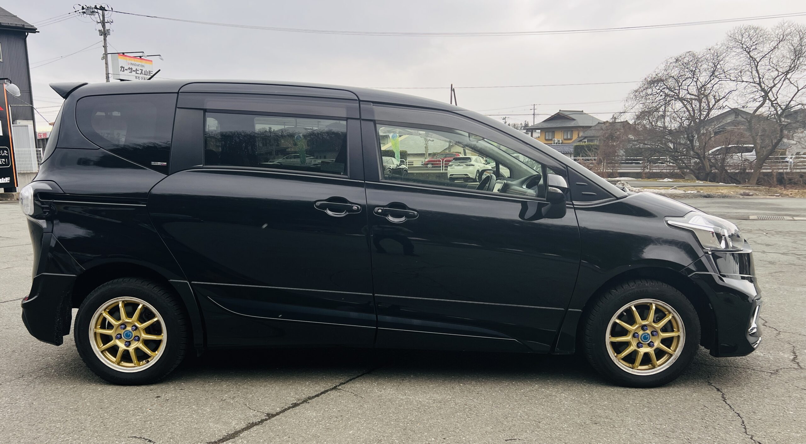 2017 TOYOTA SIENTA G 4WD