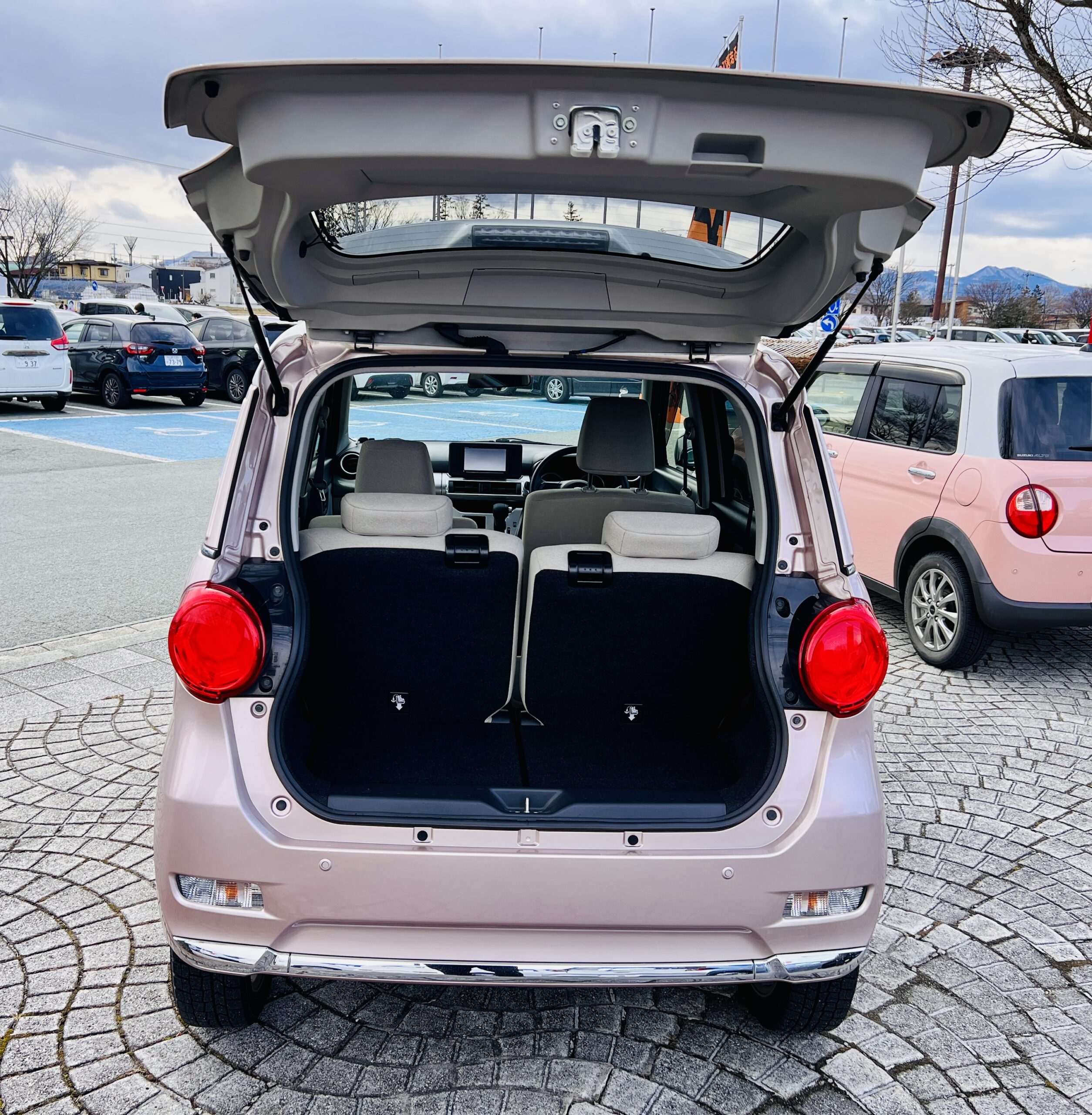 2018 DAIHATSU CAST STYLE X SAIII 4WD