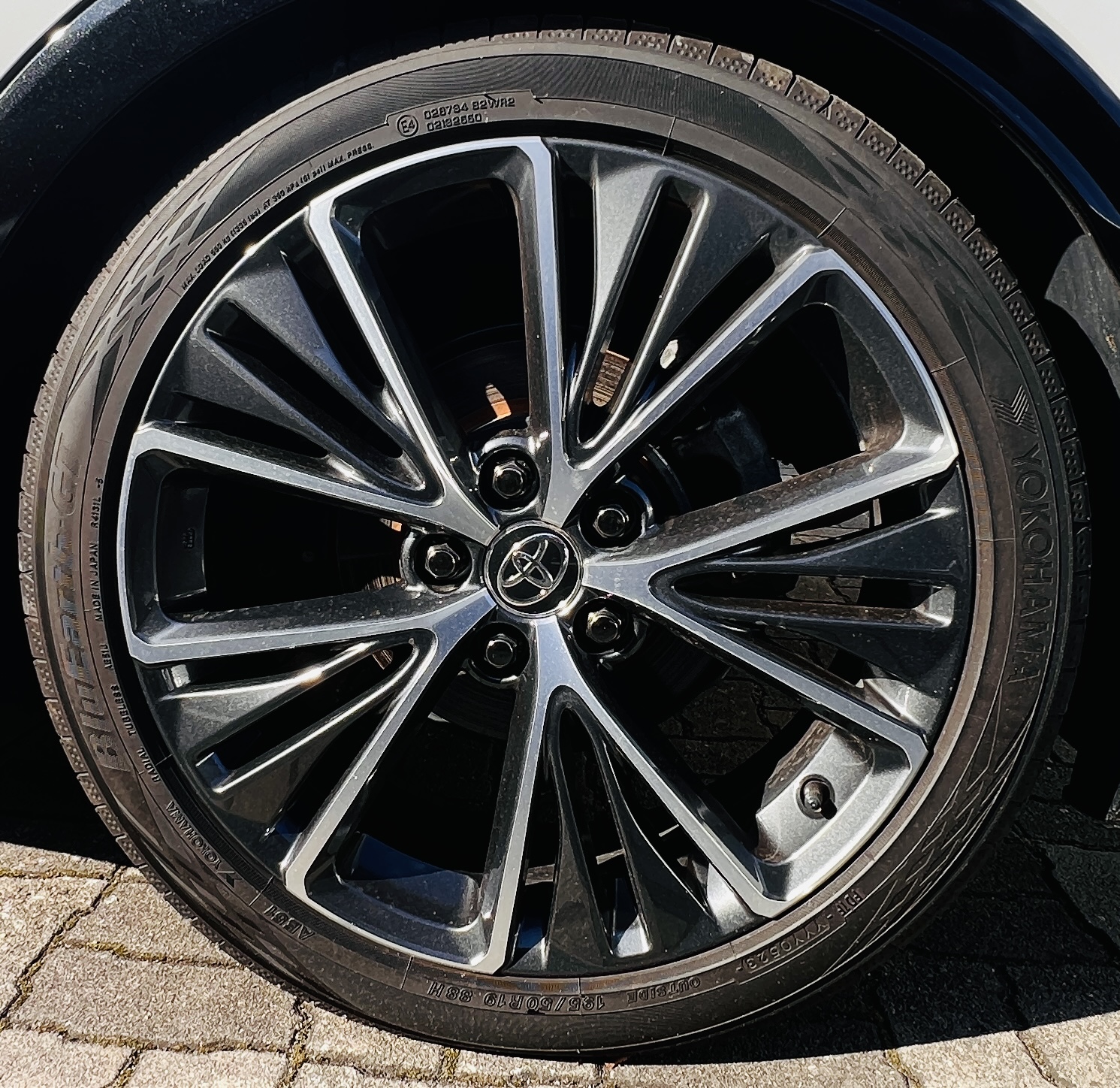 2023 TOYOTA PRIUS Z 4WD