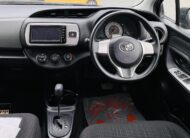 2015 TOYOTA VITZ F