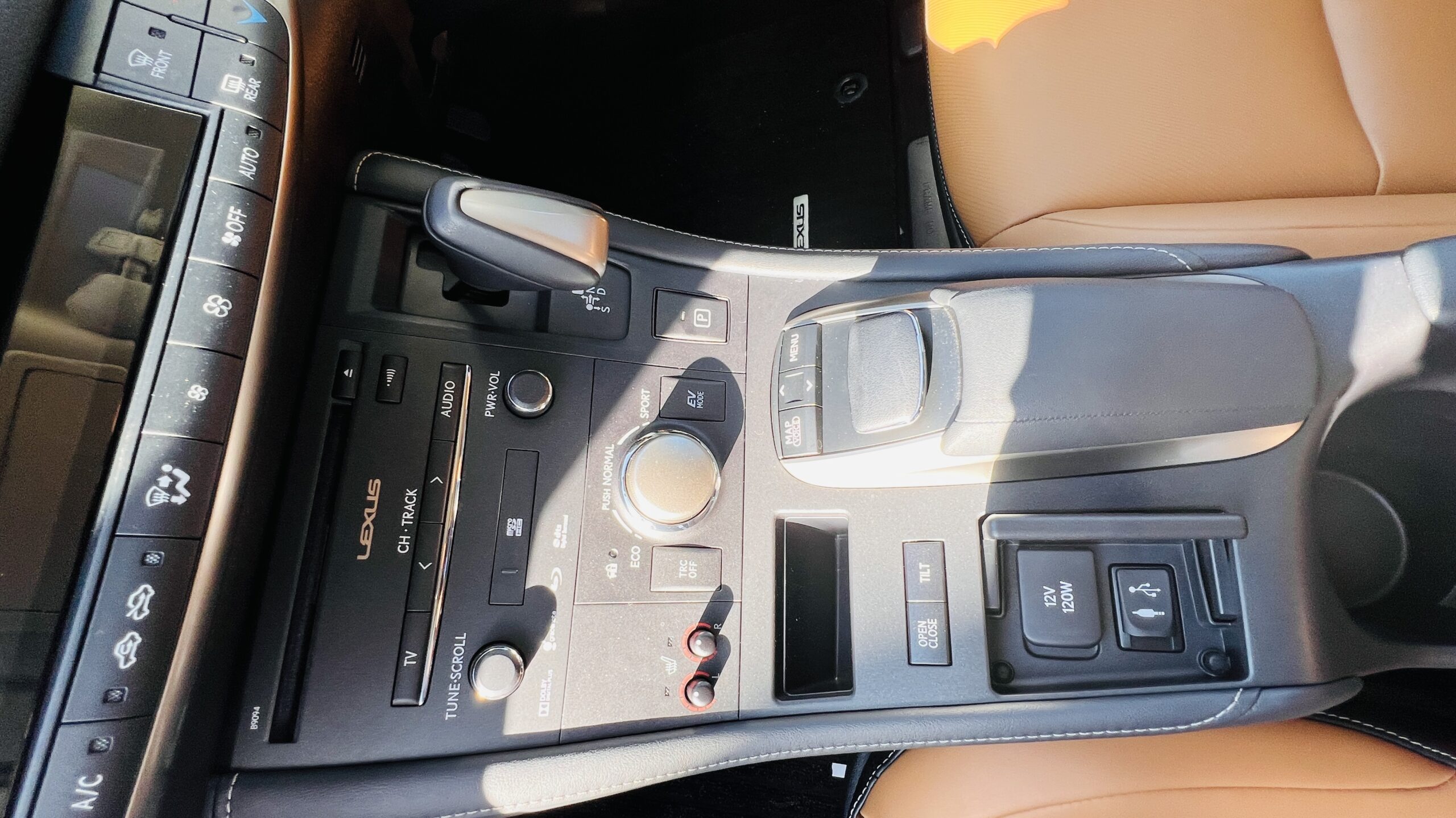 2015 LEXUS CT 200h Version C