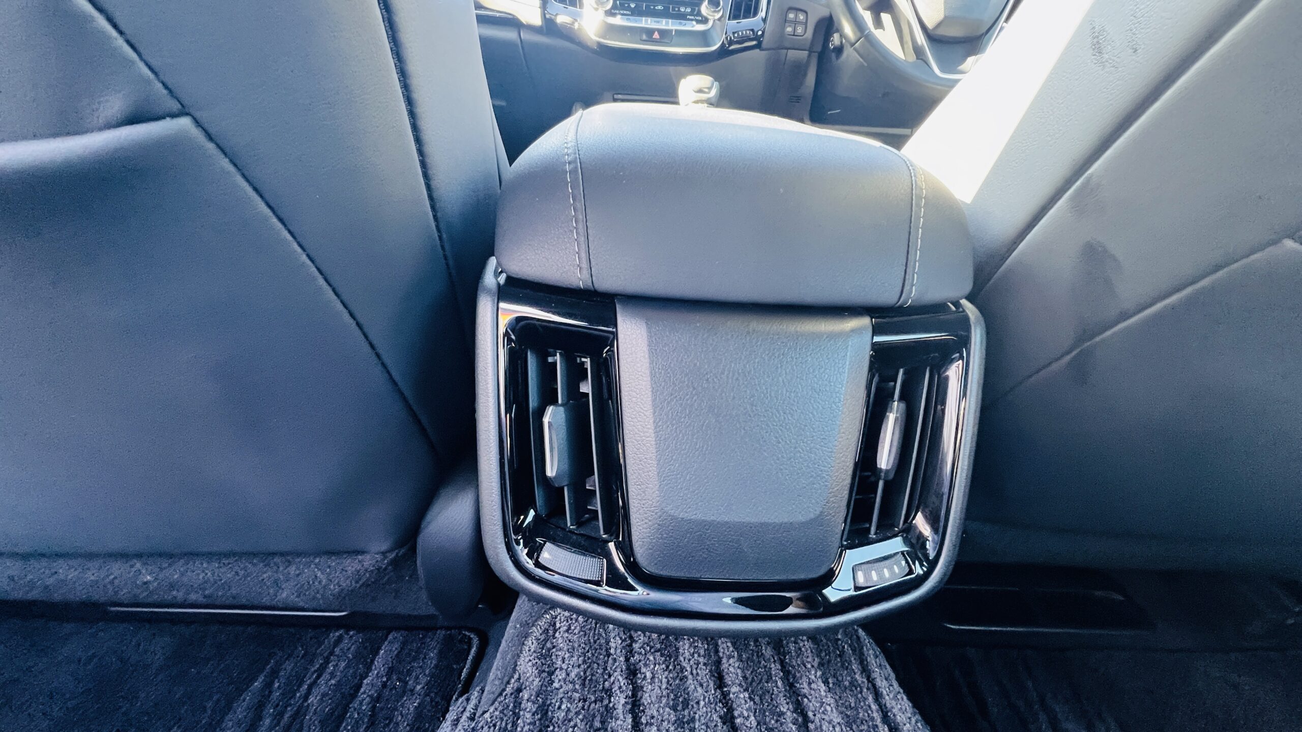 2019 TOYOTA CROWN HYBRID G