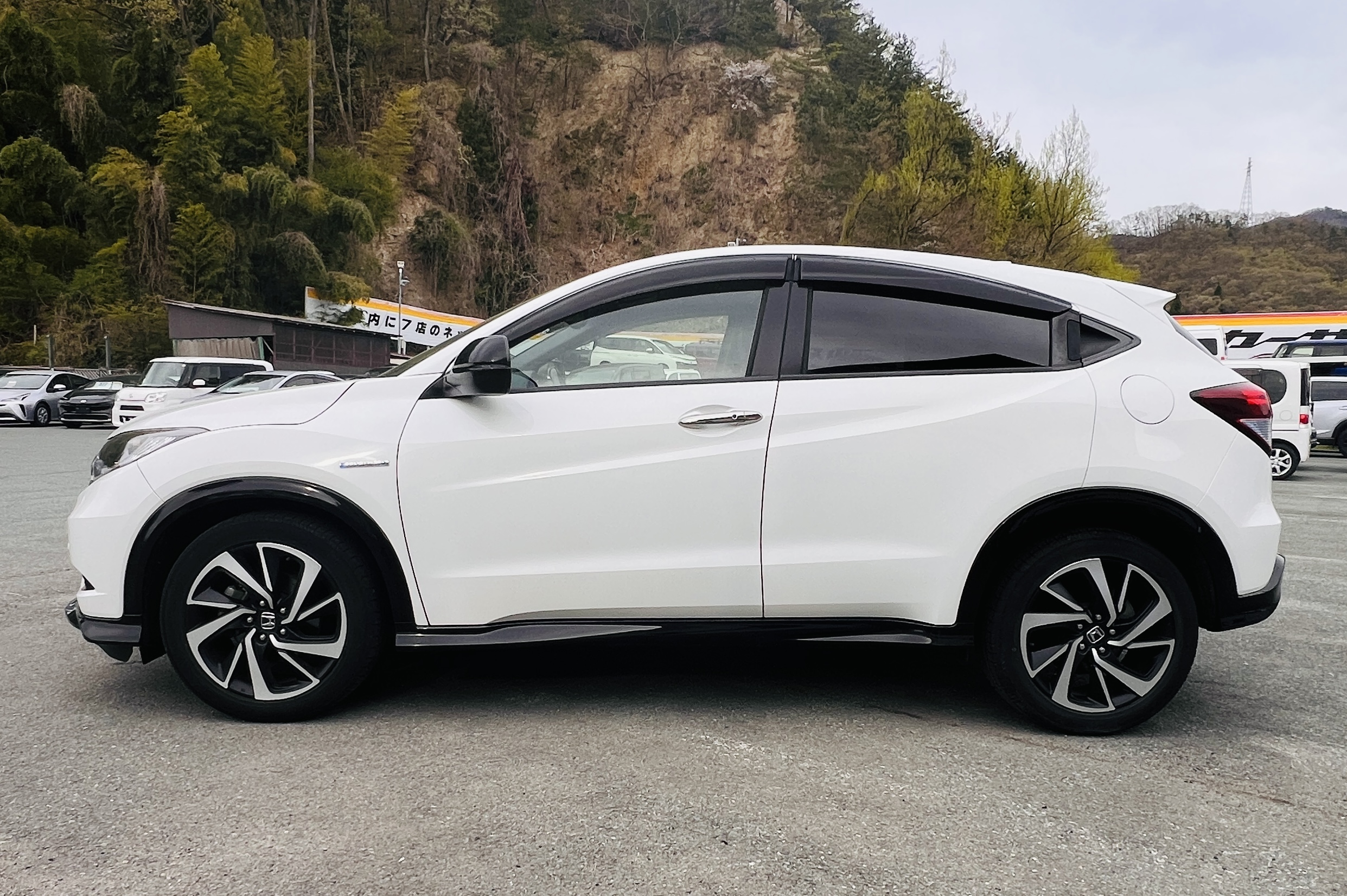 2017 HONDA VEZEL HV  RS HONDA SENSING
