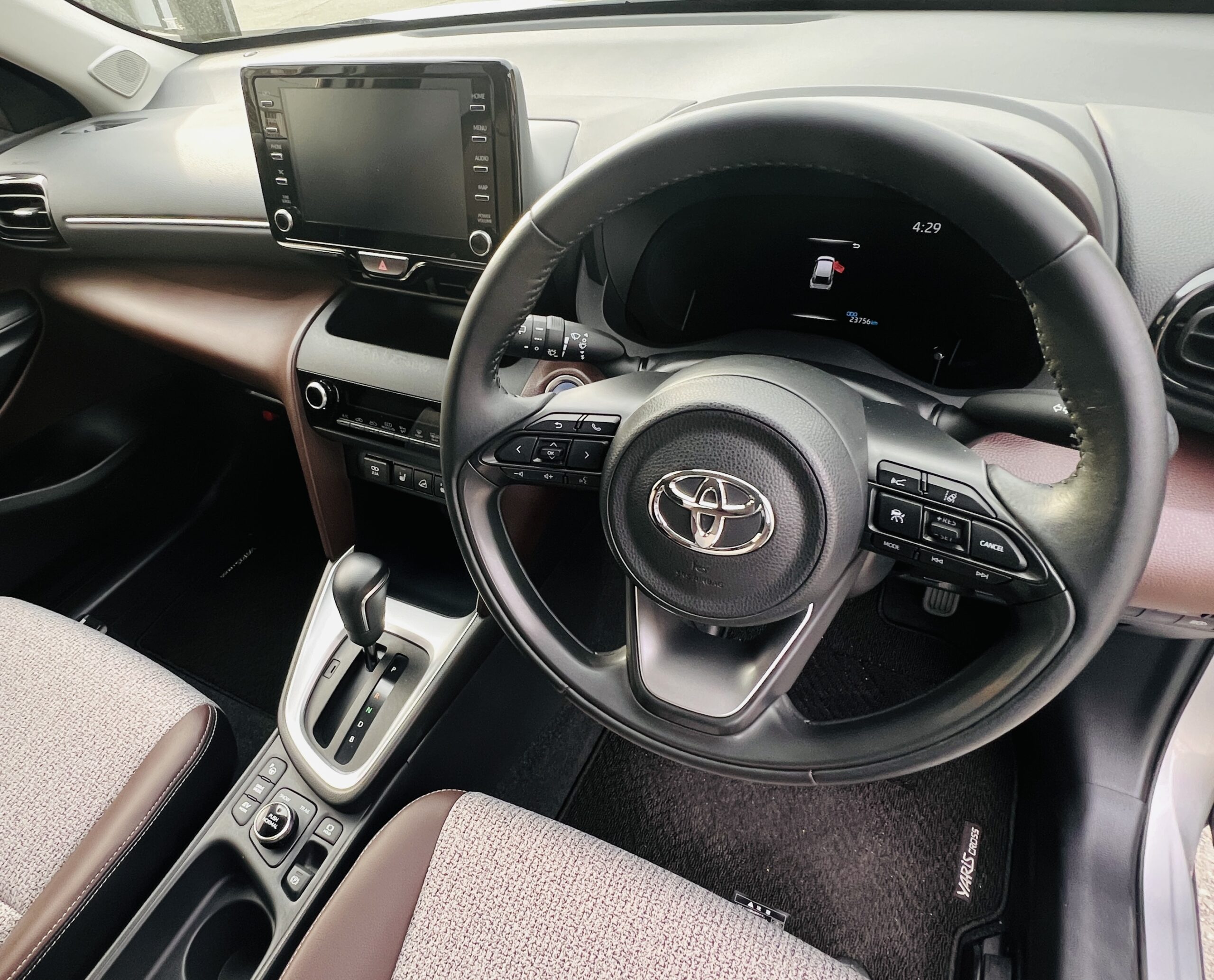 2020 TOYOTA YARIS CROSS HYBRID Z 4WD