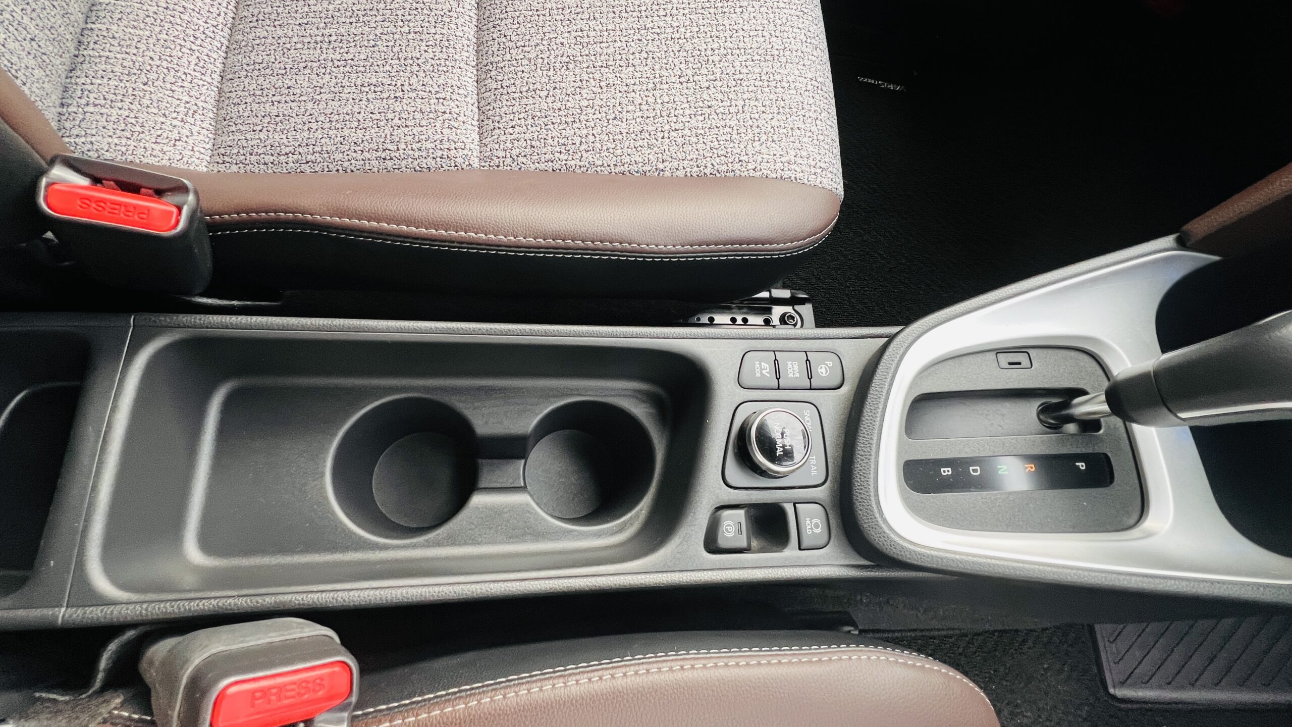 2020 TOYOTA YARIS CROSS HYBRID Z 4WD