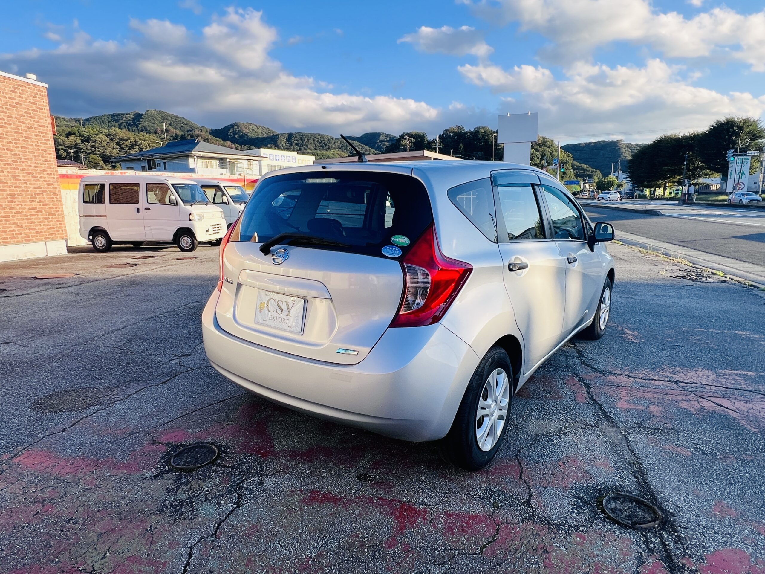 2013 NISSAN NOTE S